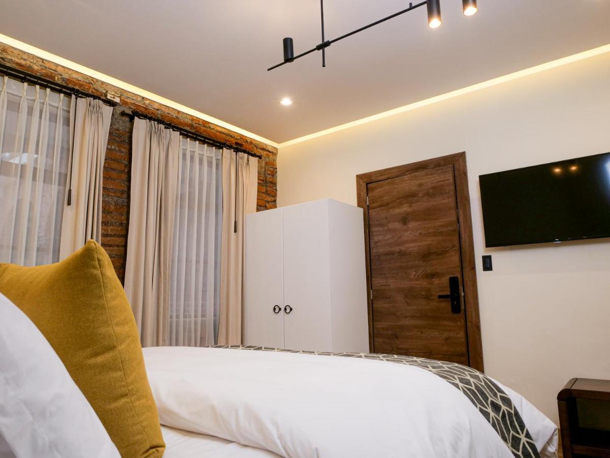 Wanderlot - Hotel Plaza Central Riobamba Exteriér fotografie