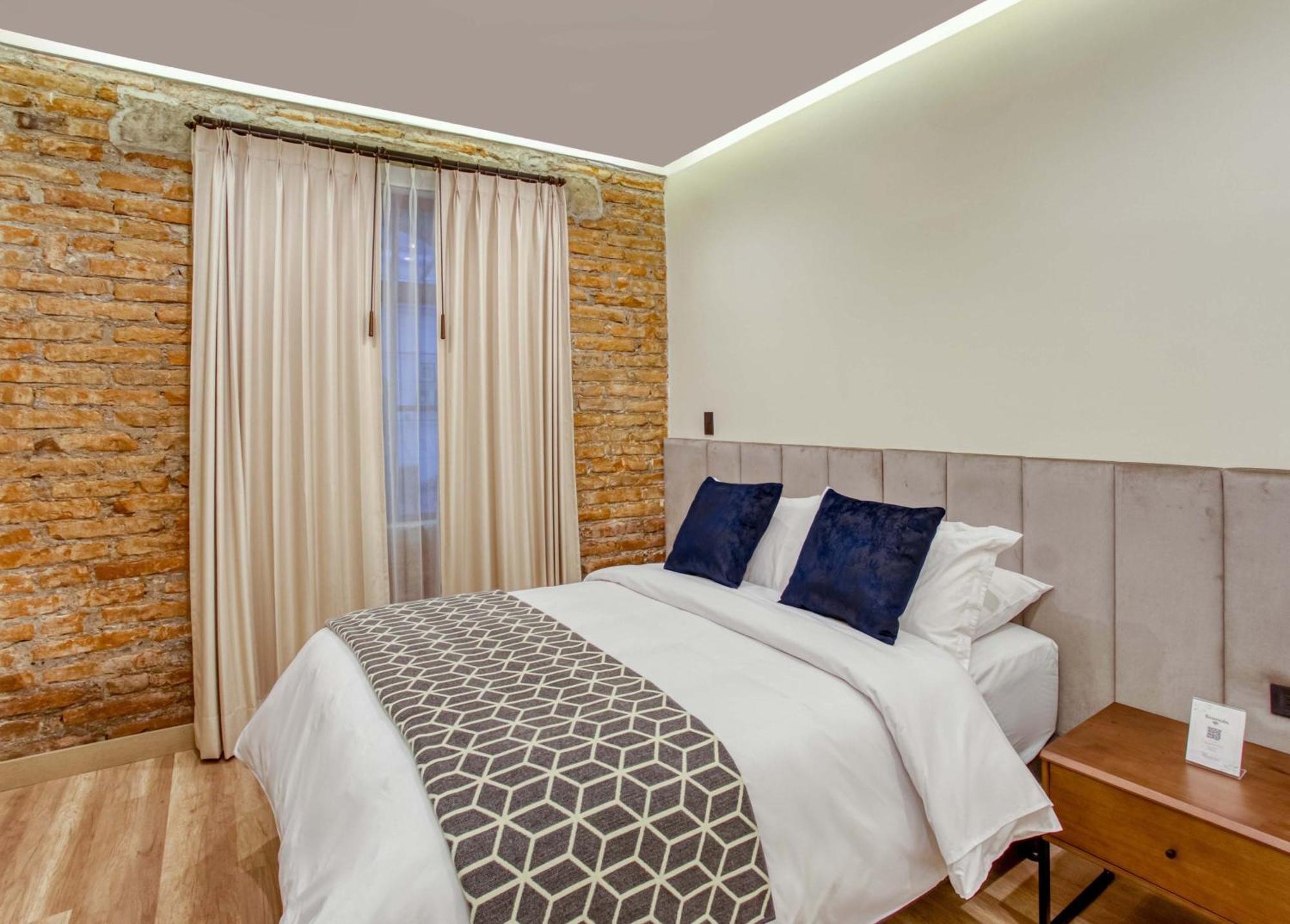 Wanderlot - Hotel Plaza Central Riobamba Exteriér fotografie